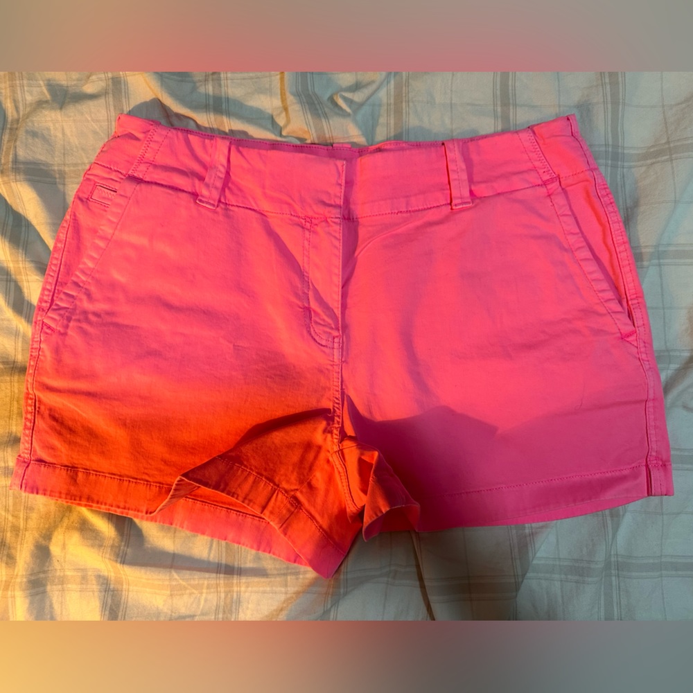 Vineyard Vines Neon Pink Every Day Shorts | Size 8